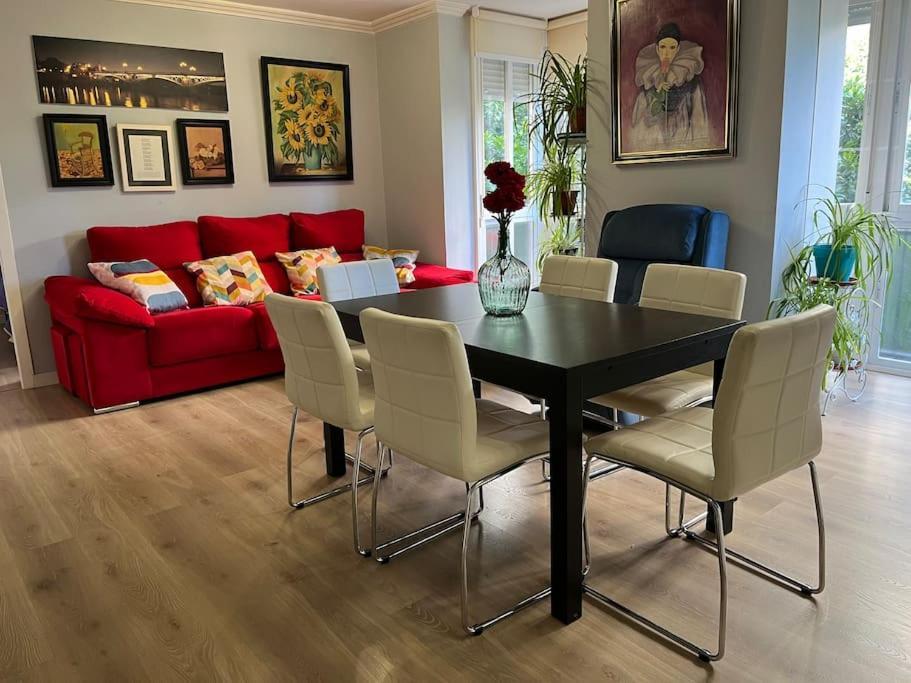 Triana Family Suites Séville Extérieur photo